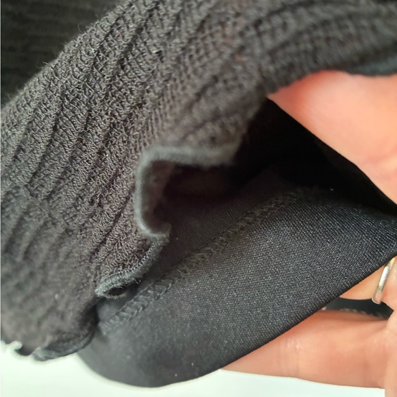 Textured Black Pencil Skirt - Picture 5 of 5